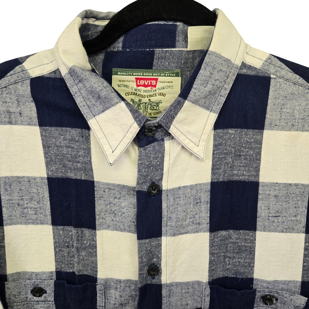 Levi's Modern Authentics Mens Large Button Down Shirt Cotton Navy Buffalo Plaid
